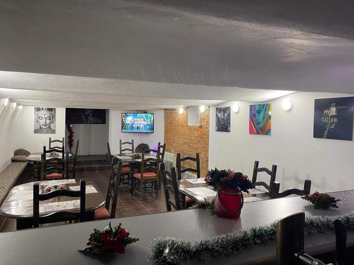 Casa Alis Ξενοδοχείο Oradea Εξωτερικό φωτογραφία