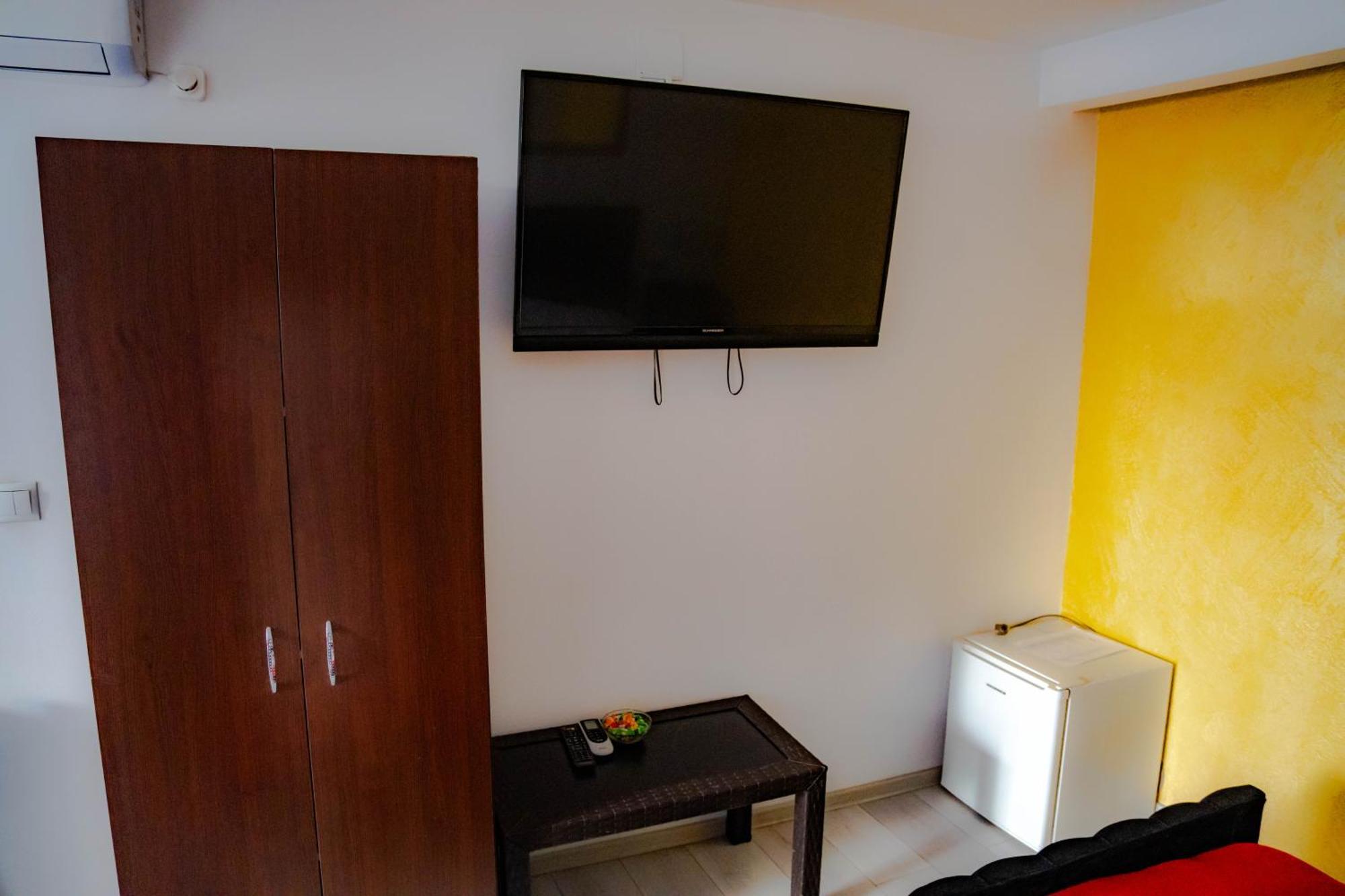 Casa Alis Ξενοδοχείο Oradea Εξωτερικό φωτογραφία